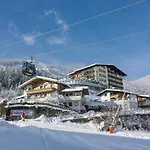 Szálloda Waldfriede - Der Logenplatz Im Zillertal Fügen