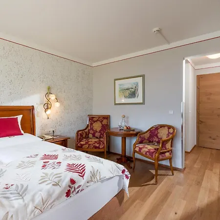 Hotel Waldfriede - Der Logenplatz Im Zillertal