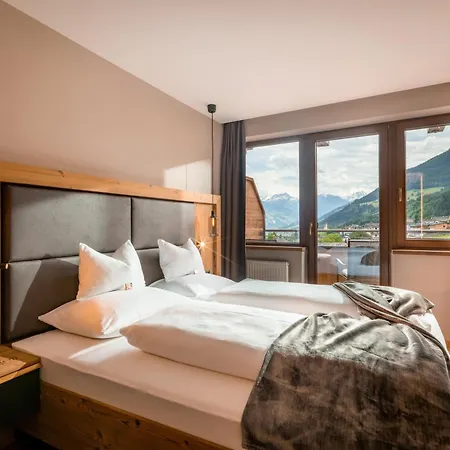 Hotel Waldfriede - Panoramic View Zillertal