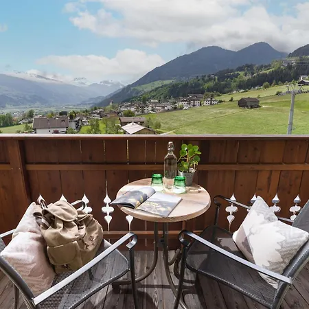 Hotel Waldfriede - Panoramic View Zillertal Hotell 4*