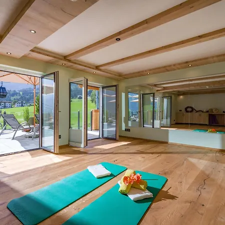 Hotel Waldfriede - Der Logenplatz Im Zillertal Fuegen