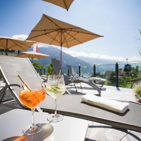 호텔 Waldfriede - Der Logenplatz Im Zillertal 4*