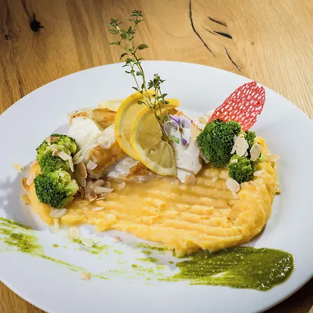 호텔 Waldfriede - Der Logenplatz Im Zillertal 푸겐