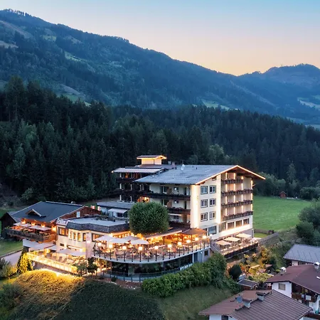 Hotell Hotel Waldfriede - Panoramic View Zillertal Fügen