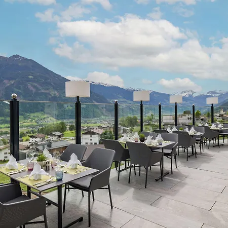 호텔 Waldfriede - Der Logenplatz Im Zillertal 푸겐