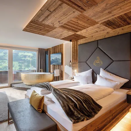 호텔 Waldfriede - Der Logenplatz Im Zillertal 푸겐