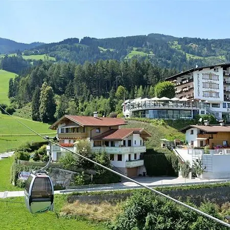 Hotel Waldfriede - Der Logenplatz Im Zillertal