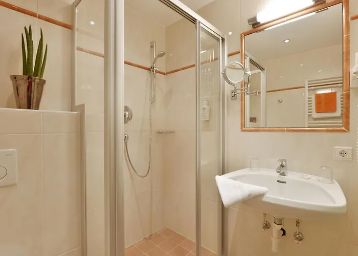 Hotel Waldfriede - Der Logenplatz Im Zillertal 4*