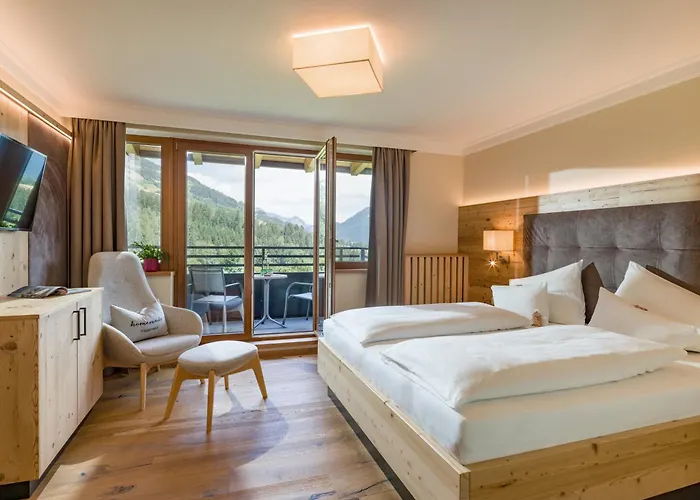 Waldfriede - Der Logenplatz Im Zillertal Hotel Fuegen