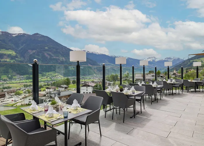 Hotel Waldfriede - Der Logenplatz Im Zillertal Fuegen