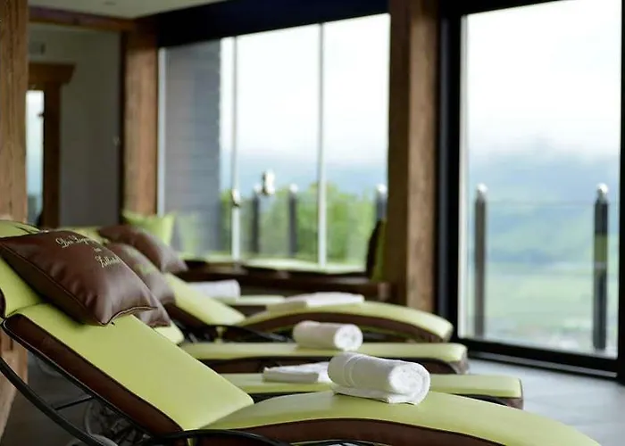 Hotel Waldfriede - Der Logenplatz Im Zillertal 4*