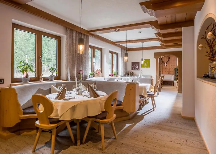 Waldfriede - Der Logenplatz Im Zillertal Hotel Fuegen