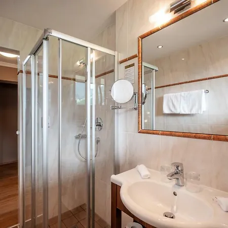 Hotel Waldfriede 4*